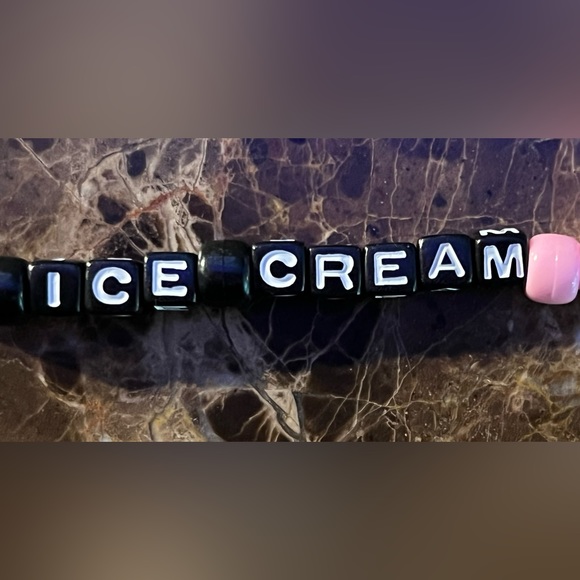 BlackPink Kandii Necklace - Picture 3 of 6